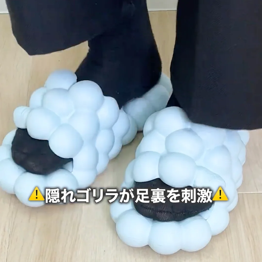 日本必買猩猩之握出新品「大猩猩赤腳」按摩涼鞋太獵奇!泡泡顆粒邊走邊按摩,這裡買得到