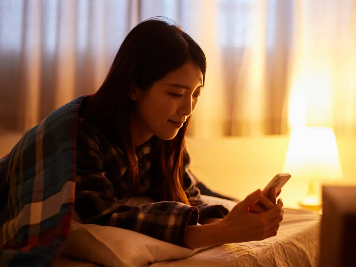 常熬夜難怪變胖！熬夜1天vs1個月「身體變化」，營養師高敏敏解析長期睡眠不足「隱形傷害」2