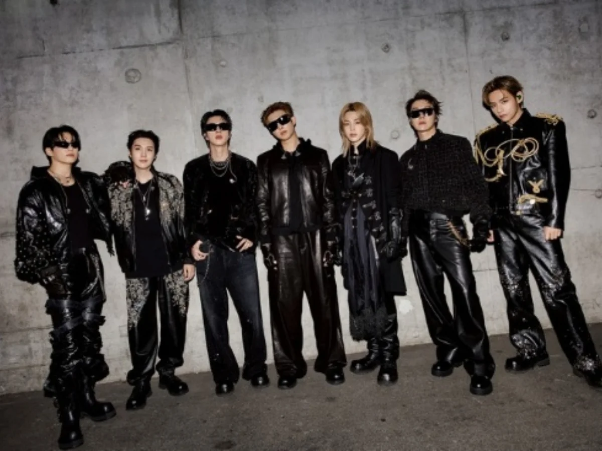 BTS巴黎演唱會根本精品時裝秀！V穿CELINE、柾國全套巴黎世家，每一套都值得放大看