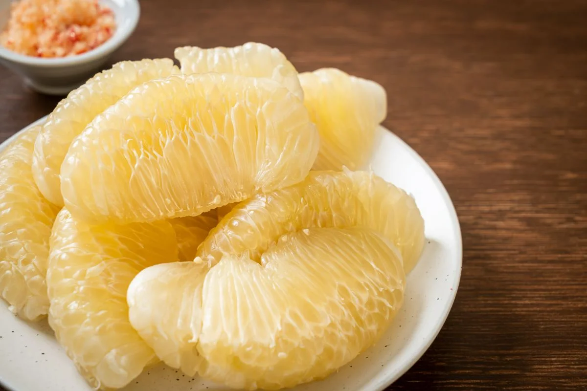 Gallery - Bưởi rất giàu vitamin C, thích hợp cho Tết Trung Thu! Các chuyên gia dinh dưỡng cảnh báo 6 nhóm người nên thận trọng khi ăn bưởi, và cần lưu ý khi ăn bưởi sau khi dùng 7 loại thuốc - image 2