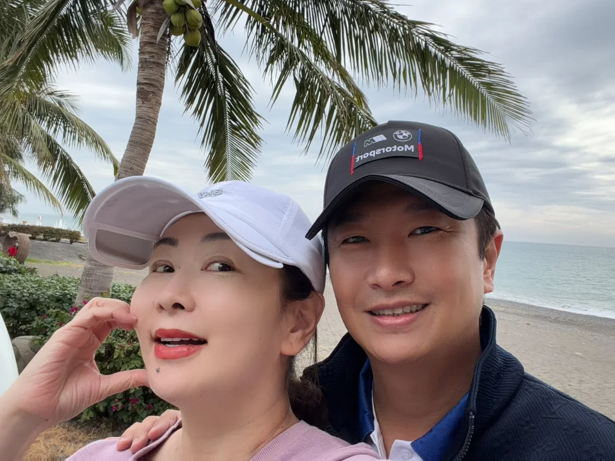 張秀卿無預警宣布離婚小12歲老公！傳不僅因3400萬債務，遭爆前夫疑早有婚外情