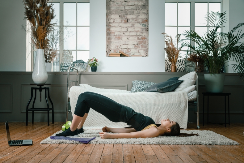 改善假胯寬運動1：橋式（Glute Bridge）