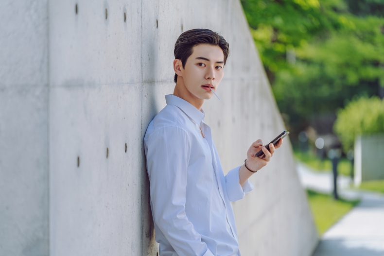 Netflix校園復仇韓劇《名校的階梯》該追嗎?校園版黑暗榮耀劇情、角色介紹,必追看點連假追完它