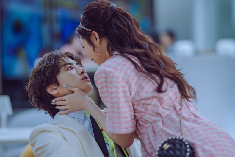 Netflix校園復仇韓劇《名校的階梯》該追嗎?校園版黑暗榮耀劇情、角色介紹,必追看點連假追完它