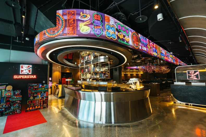 台北大巨蛋周遭特色餐酒館3選！金色三麥「SPORTS NATION」自助打酒牆實現飲酒自由