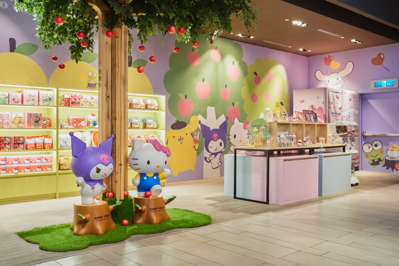 三麗鷗粉絲集合了！台北101「Hello Kittty蘋果村」快閃店開幕，限定商品必買必吃