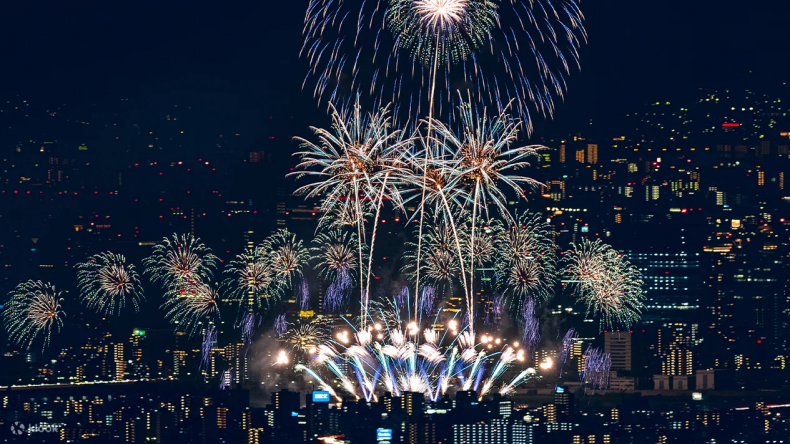 日幣創新低、日本旅遊正划算！大阪7/25天神祭的奉納花火此生必拍、住宿飯店資訊推薦一覽
