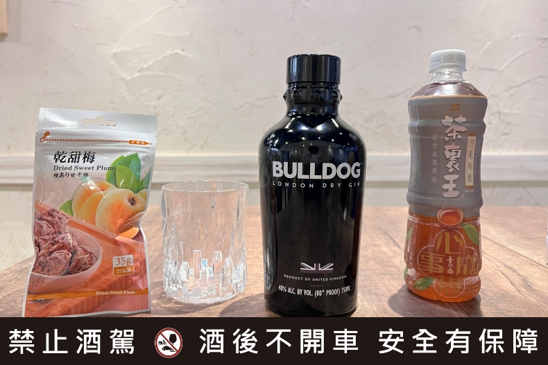30秒就能完成!6款「超商版居家調酒」酒單推薦:威士忌+草莓鮮奶茶超好喝