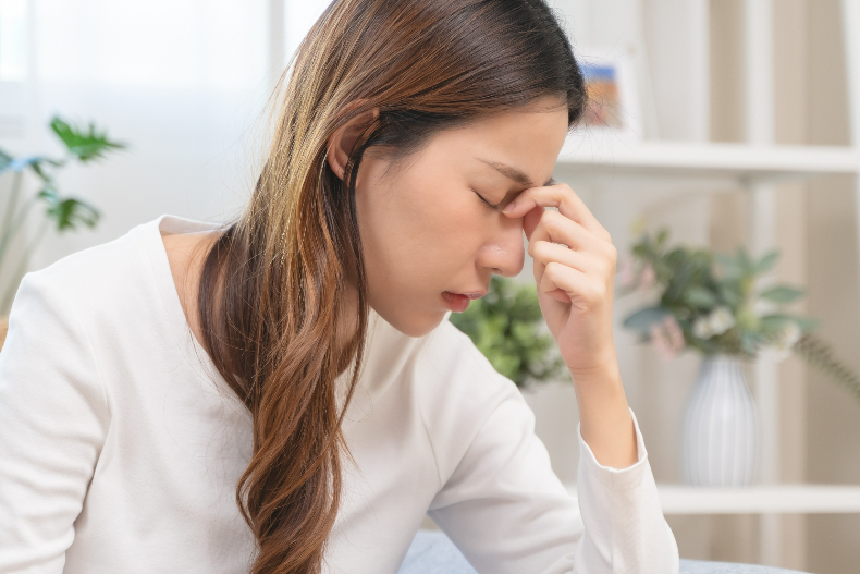 「疲勞臭」怎麼來的?「疲勞臭」是什麼味道? 身體太累會變臭!5種狀況導致「疲勞臭」機率大增,多吃蛋白質也不行