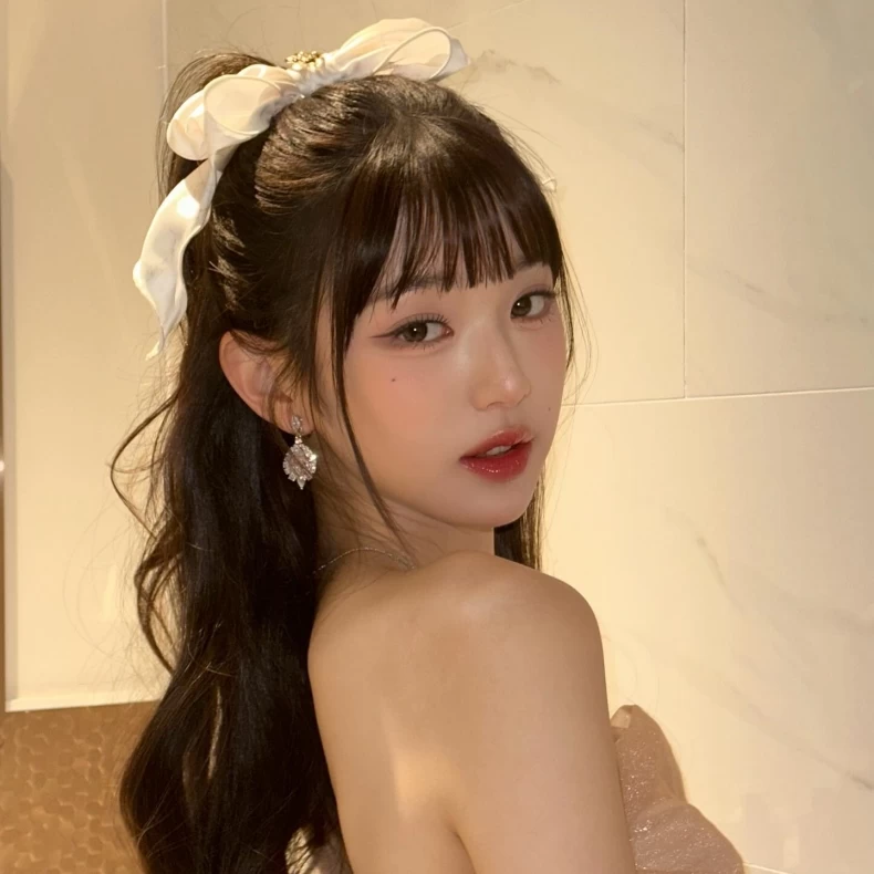 Photo by 장원영 WONYOUNG on December 04, 2023. 未提供相片說明。.