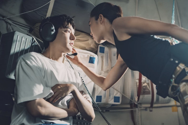 《問問星星吧》劇情亮點1.李敏鎬&times;孔曉振大談姊弟戀cp感爆棚