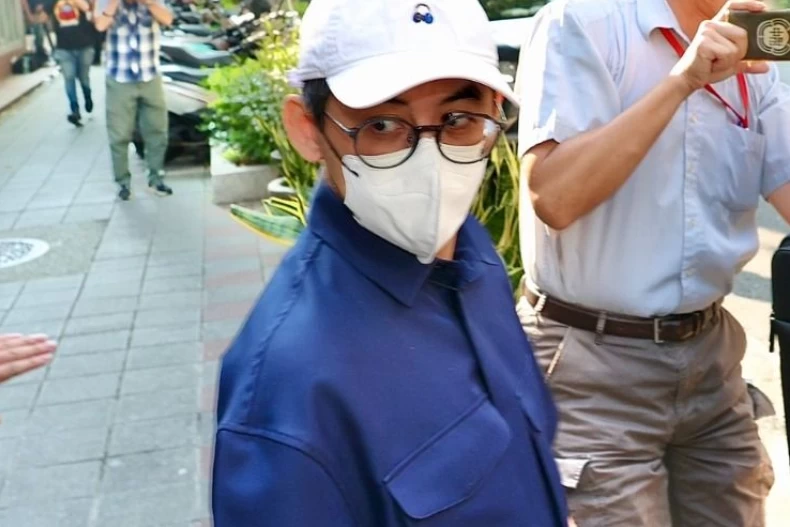 判決書曝黃子佼生日、父親節持續下載女童性影像