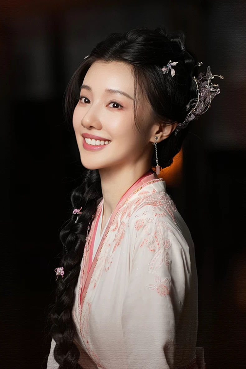 劇情亮點3.《蓮花樓》反派女二王鶴潤反差出演