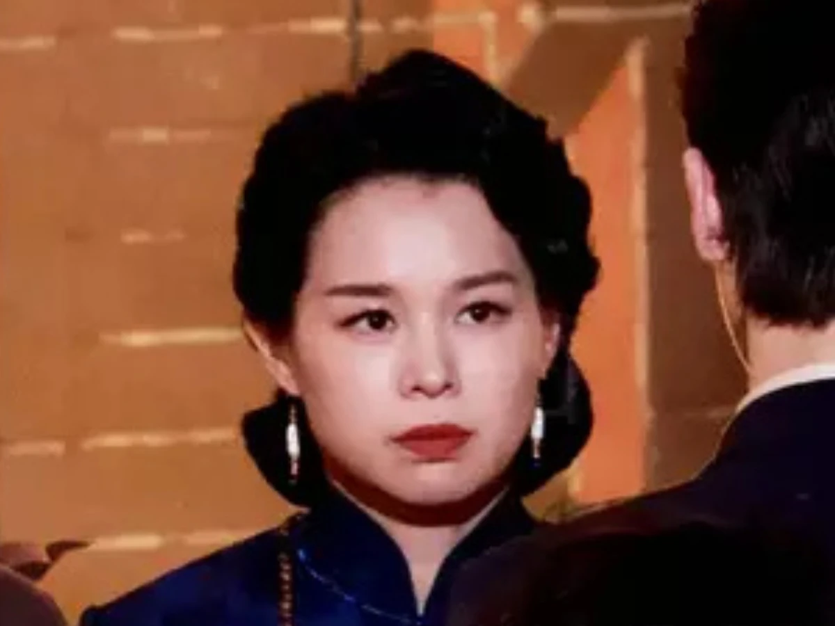 配角陣容:胡杏兒 飾 程謹之