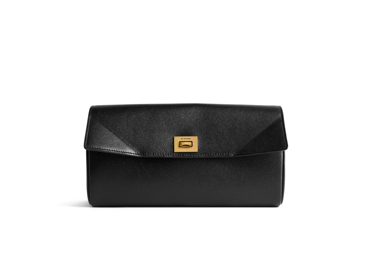 BALENCIAGA Rodeo Continental Wallet in Black，NT.29,100