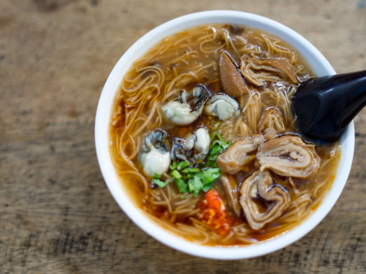 日本人票選台灣必吃美食TOP 6.大腸蚵仔麵線