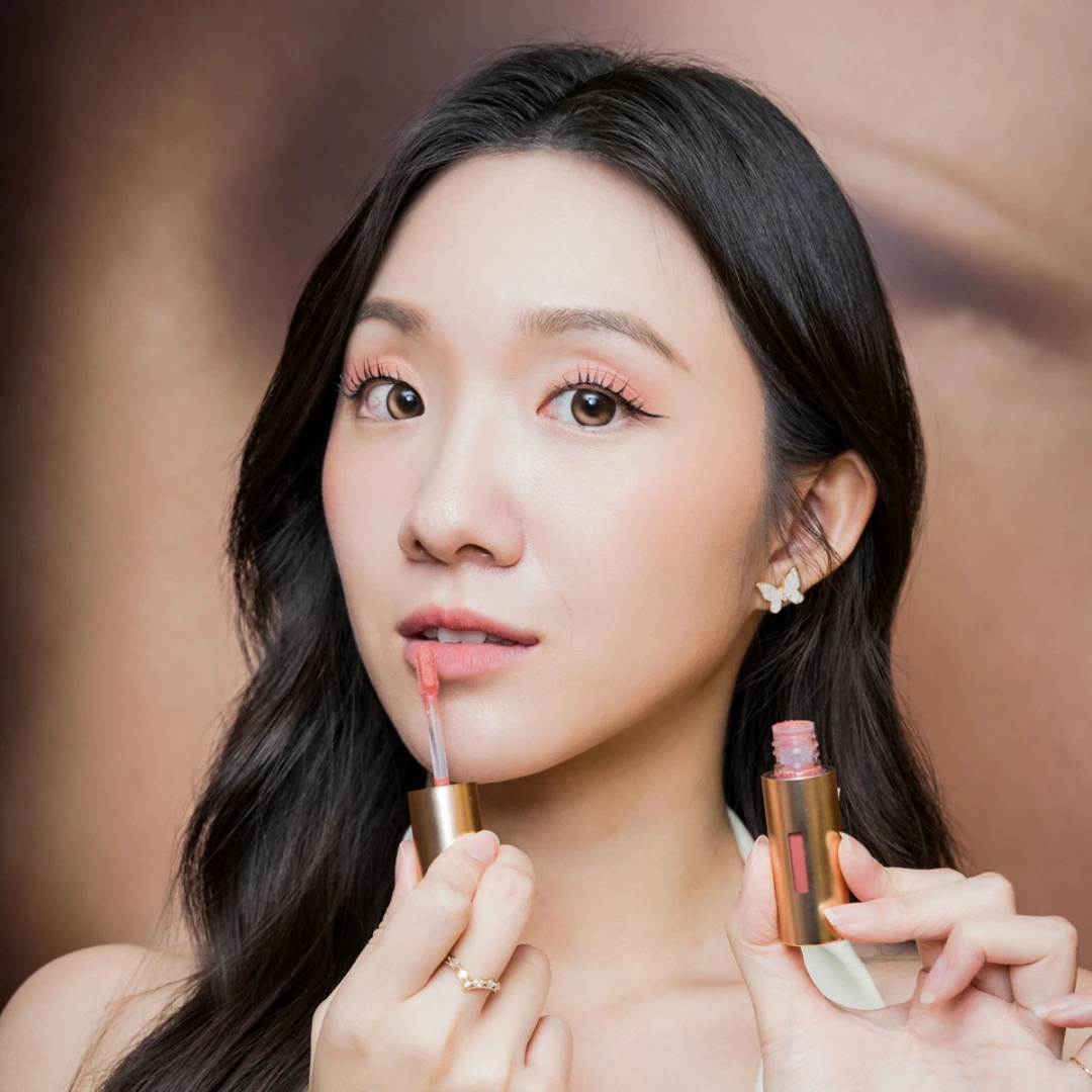 腮紅畫錯老10歲!減齡腮紅「3大技巧」公開,寶藏神物韓妞人手一盒神回春