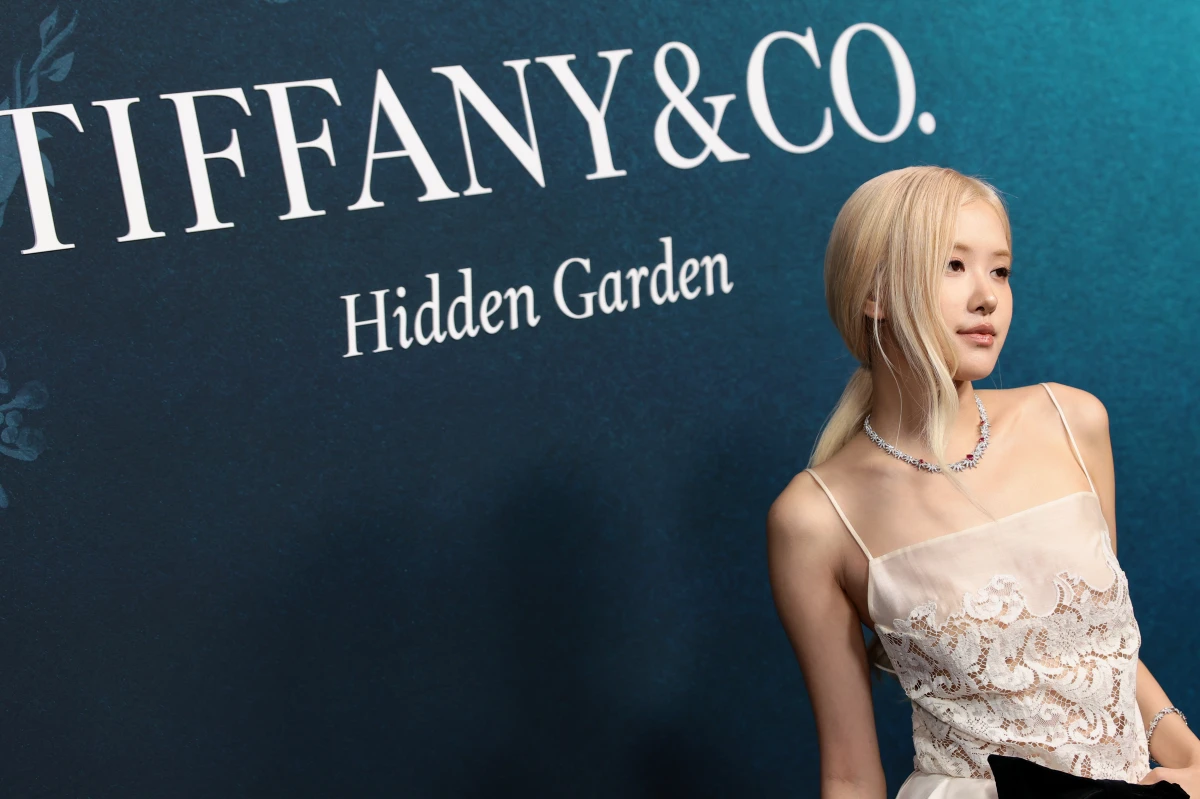 走進祕境！ Tiffany & Co. Blue Book 2026《花語祕境》高級珠寶