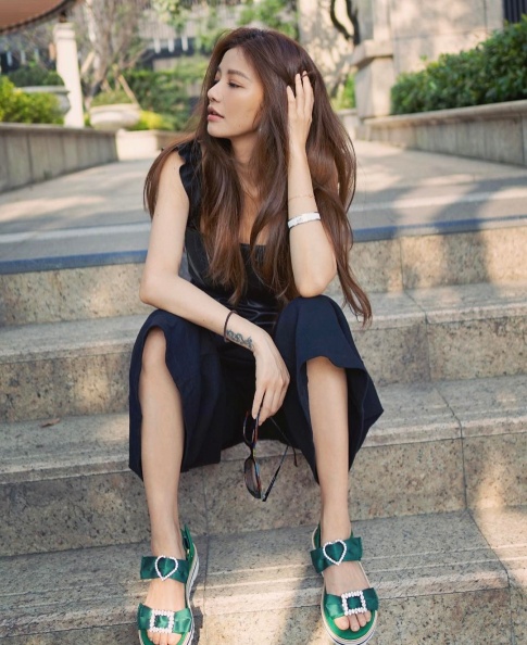 路兒 Suecomma Bonnie NT11800 - 路兒_Suecomma Bonnie_NT11800.jpg 路兒_Suecomma Bonnie_NT11800.jpg