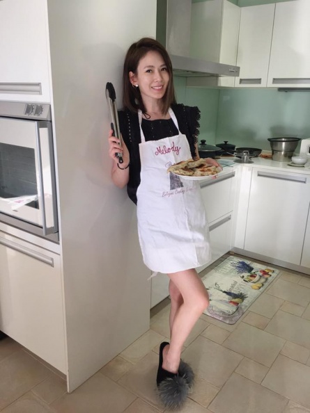 絕不讓自己變葡萄乾！38歲漂亮媽咪Melody：職業婦女這樣保養最有效率