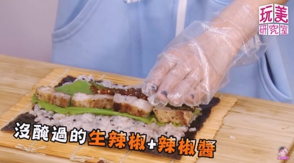 金老佛爺教你1分鐘捲出紫菜包飯，韓國野餐必備