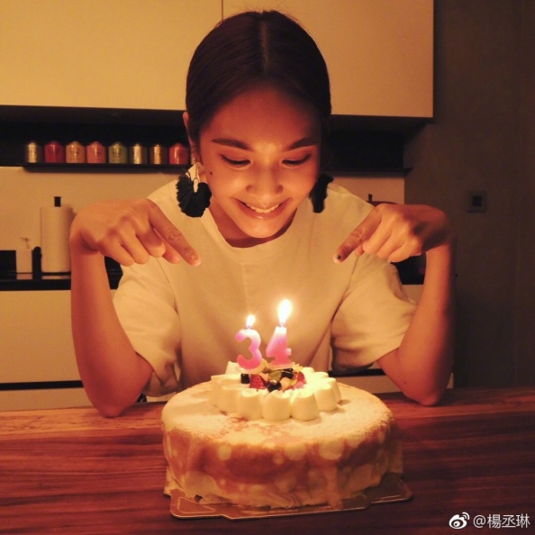 愛的每一課，從曖昧到愛的進行式，34歲楊丞琳因為他回春成少女！