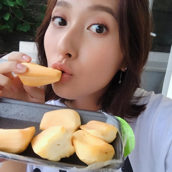 貪吃也能擁有完美曲線！楊晴瘦身美腿全靠這3招！