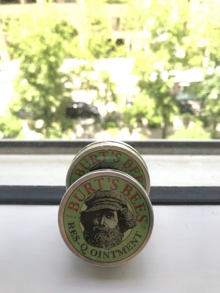 護唇膏3條才100元！Burt’s Bees首度特賣會開跑，現場直擊超殺必買清單看這裡