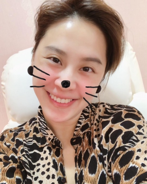 huang roro 37196835 460456504380866 1053523639116234752 n - huang_roro_37196835_460456504380866_1053523639116234752_n.jpg 生三胎還能甩肉20公斤!黃小柔瘦回「鳥仔腳」就靠這4招