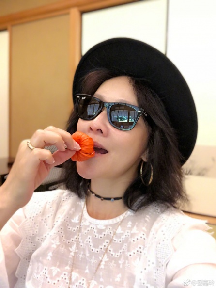 劉嘉玲熟女減肥法！「水果帶皮吃」半年瘦到45公斤！