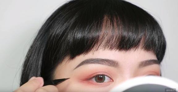 超詳細日常眼線畫法大公開！這樣畫「假的下睫毛」眼睛直接放大2倍！