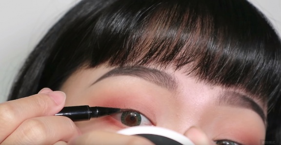 超詳細日常眼線畫法大公開！這樣畫「假的下睫毛」眼睛直接放大2倍！