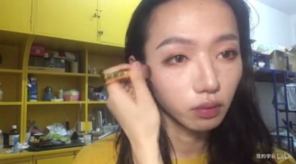 男人都比我美！「整容變性妝容」看完我都跪下了！