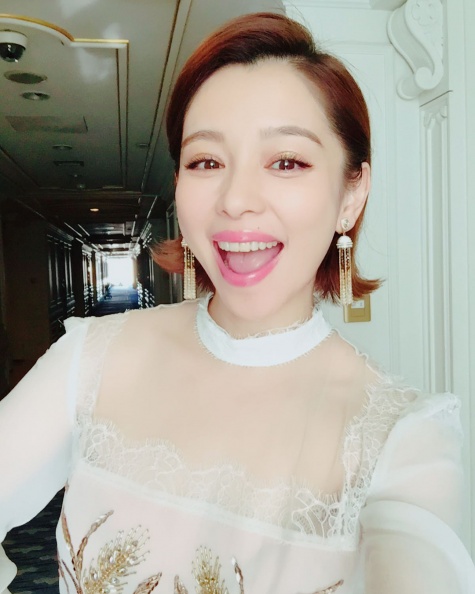 vivianhsu.ironv 36930216 266507660610173 9008615232444039168 n - vivianhsu.ironv_36930216_266507660610173_9008615232444039168_n.jpg 郭雪芙、潤娥都這樣剪!2018秋冬女星都在剪的中短髮!仙氣外露還超時尚