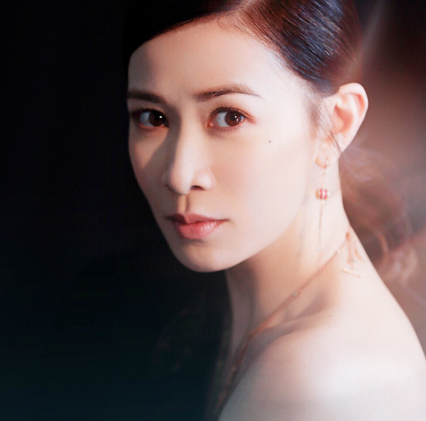 暗黑皇后佘詩曼原來是個保養精！4個美容法讓素顏會發光，根本不像43歲