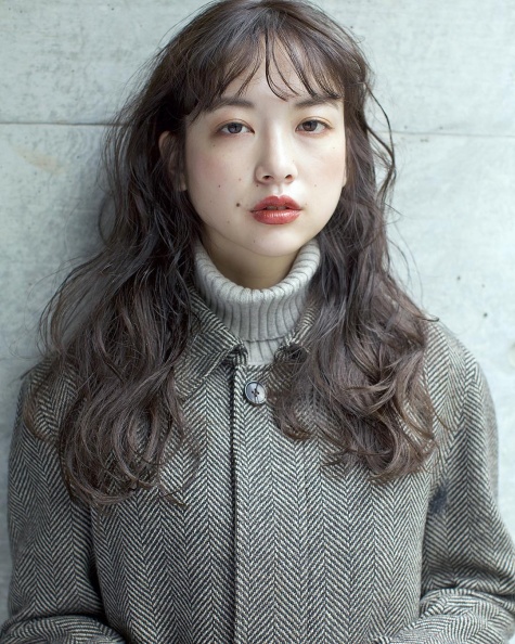 人魚藍、霧感綠！日妞搶著染4種「2018冬季新髮色」