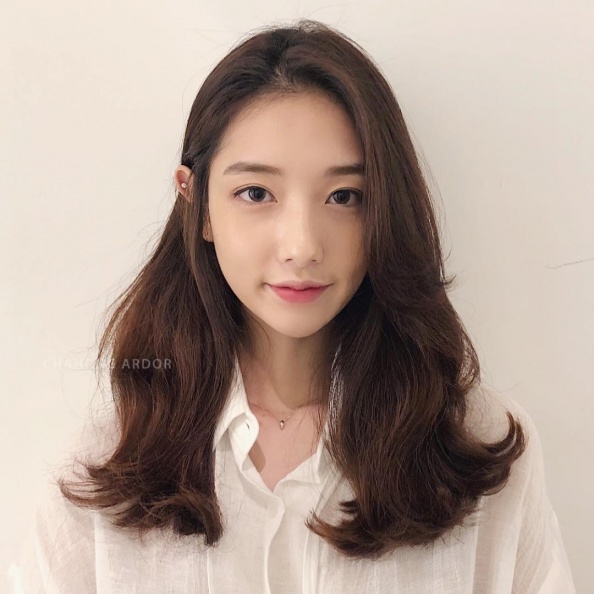 2019超夯深髮色TOP5！低調顯白更顯美！不染妳吃虧啦