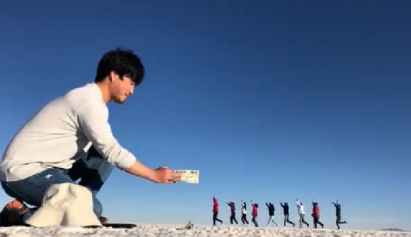 連假出遊必看！韓國人流行POSE拍法整理，老掉牙全家福OUT