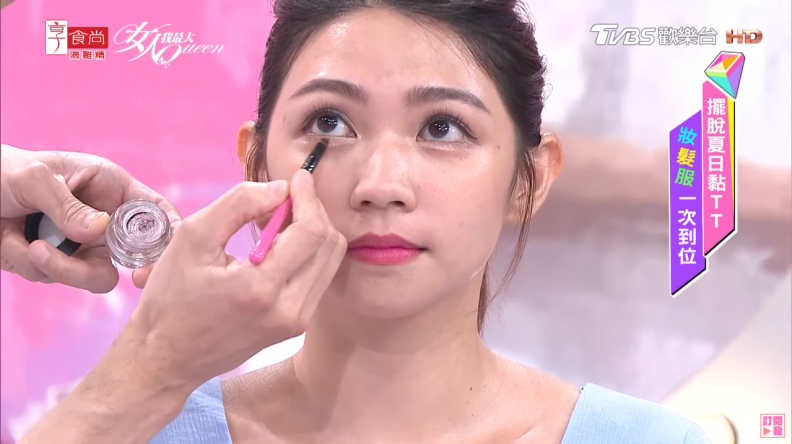 Kevin示範！油性眼皮上眼妝多做這一步驟，就能不糊不積線！