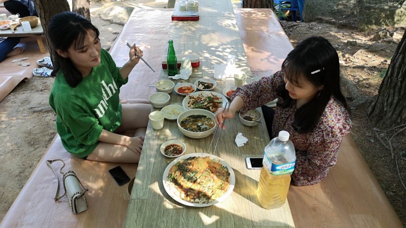 釜山人才知道的秘境！CP值超高煎餅店，一口煎餅一口馬格利酒，超級滿足