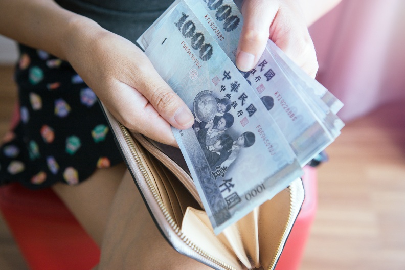 每個月多繳1萬元?升息影響5個貸款、租屋族理財應該先知道的事