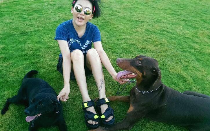 曾被愛犬狠咬破相縫針！愛狗成痴的藍心湄這樣處理被讚爆