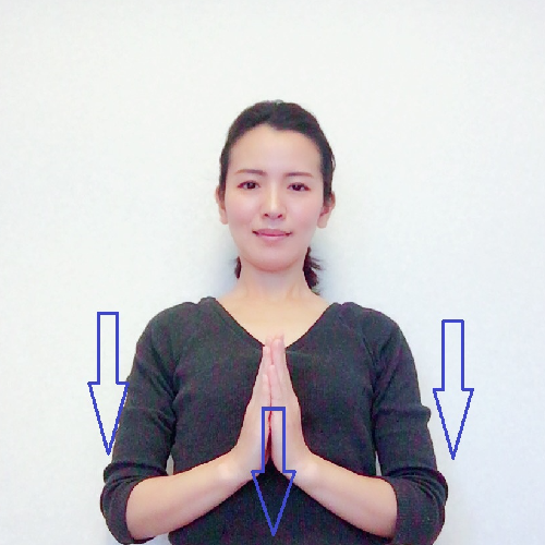 胸不大沒關係，至少要挺！女生都要會的微運動：3動作防止胸部下垂