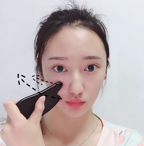 M4 - M4.png 臉腫神救援!快用刮痧板刮臉,1分鐘找回自己