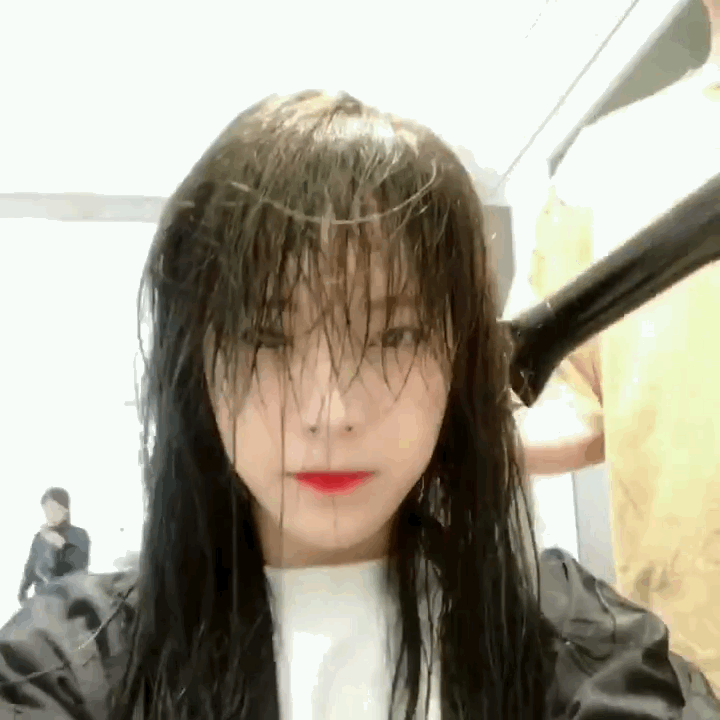 幫髮色換上新冬衣吧！韓妞都在染深栗色，太美太顯白啦