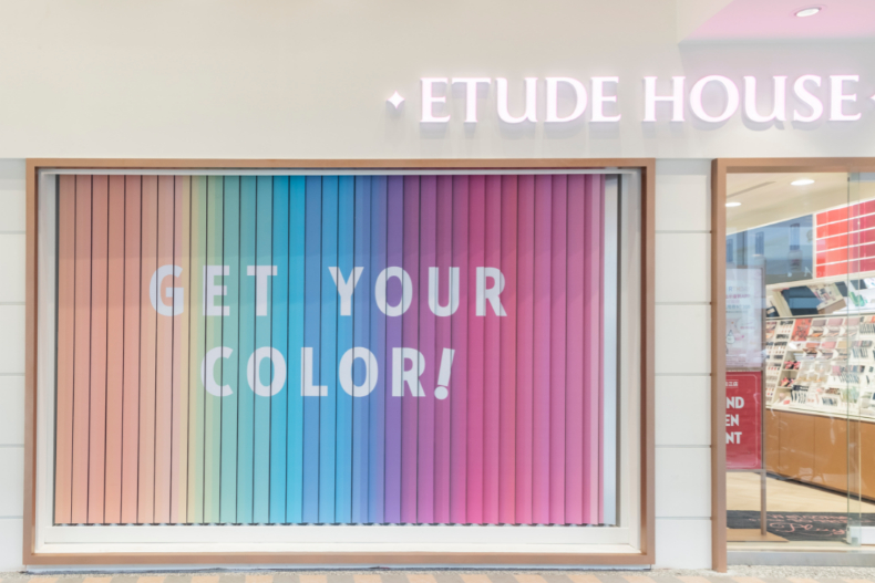 大家都在瘋高雄！來去ETUDE HOUSE 新崛江的旋轉牆，狂拍網美照