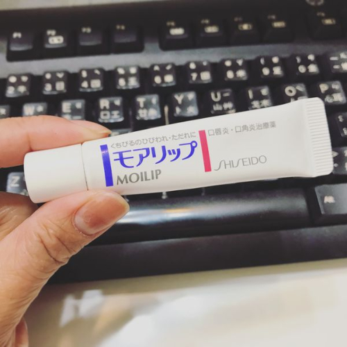 滋潤度根本一擋十！乾唇人必收4款護唇膏，一擦上就驚艷了