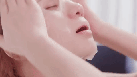 giphy (34) - giphy (34).gif 敷面膜5地雷,你一定中了!敷完拍打臉=皮膚越拍越糟?