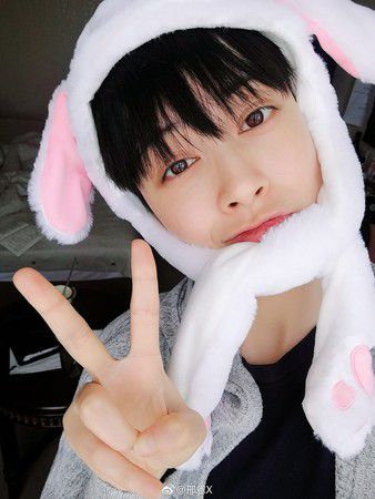 《小女花不棄》「莫若菲」帥度完爆張彬彬！帥照連發，女粉都戀愛惹～