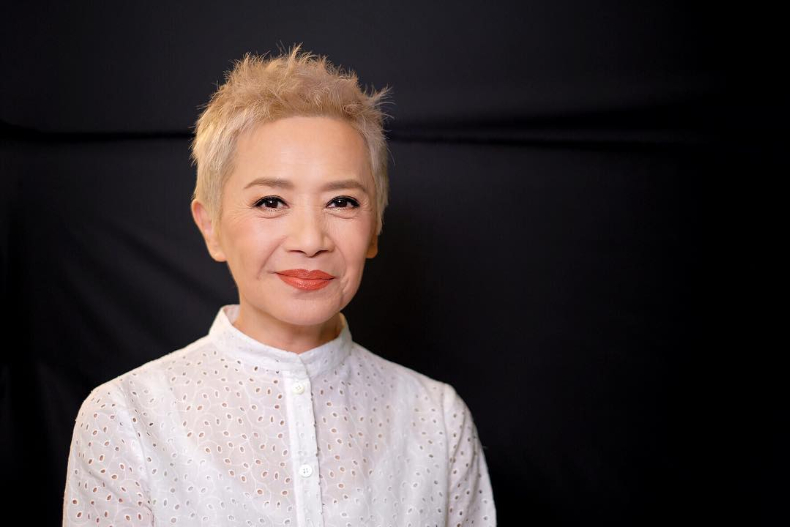《桃姐》葉德嫻71歲就靠這3招，即使老了也依舊漂亮